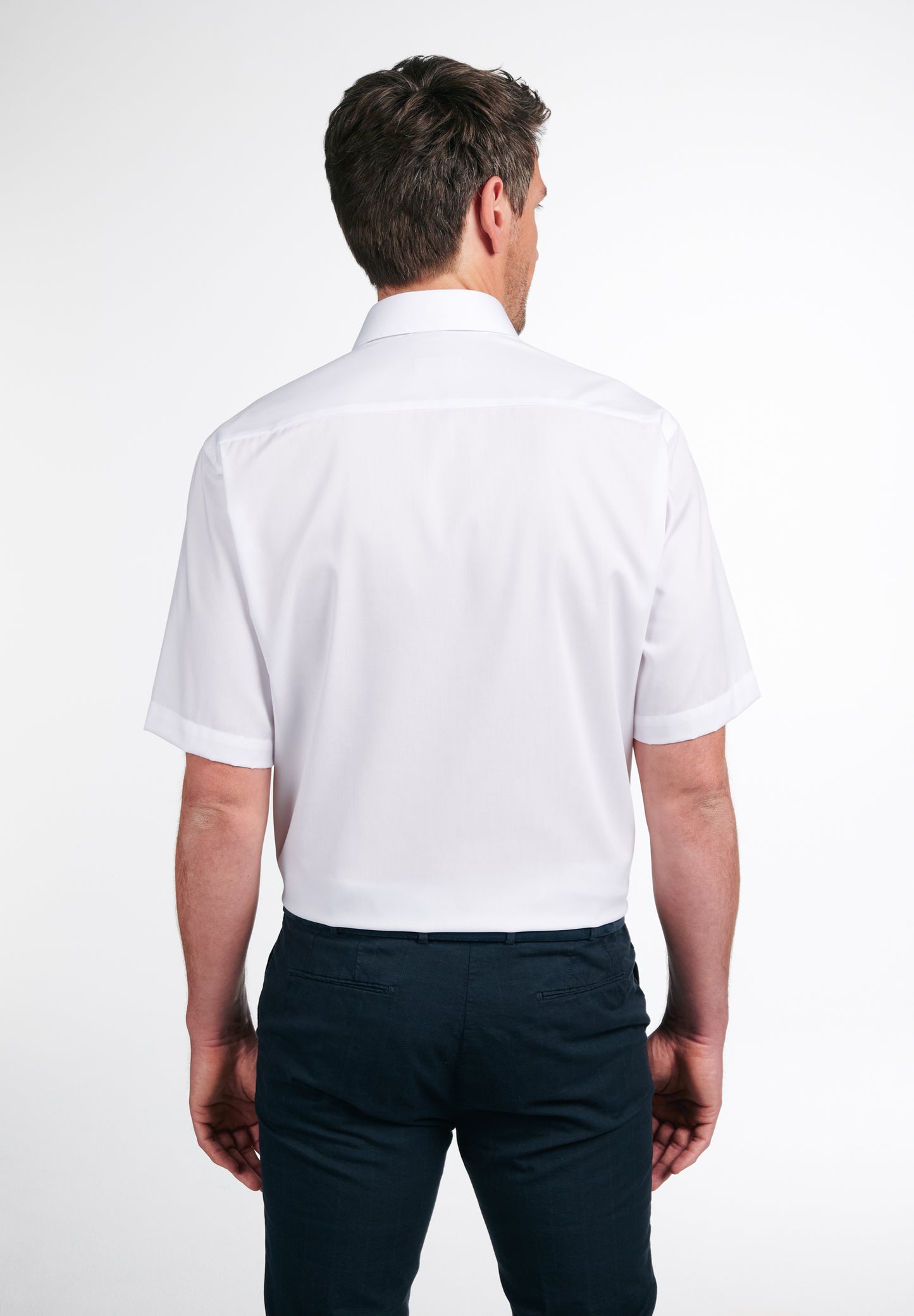 ETERNA KURZARM HEMD COMFORT FIT UNI POPELINE WEISS MIT PATCHUNG