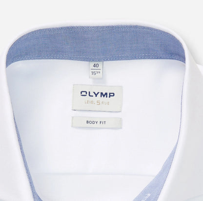 OLYMP LEVEL FIVE BODY FIT FAUX UNI LANGARM HEMD WEISS MIT PATCHUNG